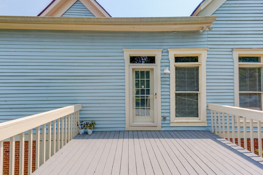 More Photos Of 152 E Shadburn Ave, Buford Office For Sale