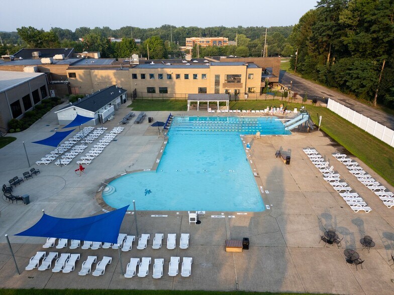 More Photos Of 750 White Pond Dr, Akron Health Club For Sale