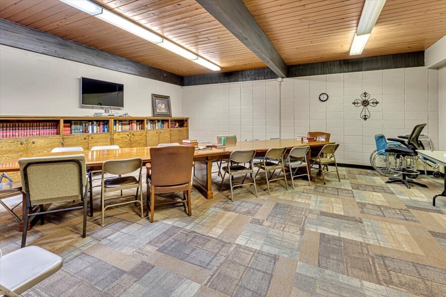 More Photos Of 17200 E 39th St S, Independence Religious Facility For Sale