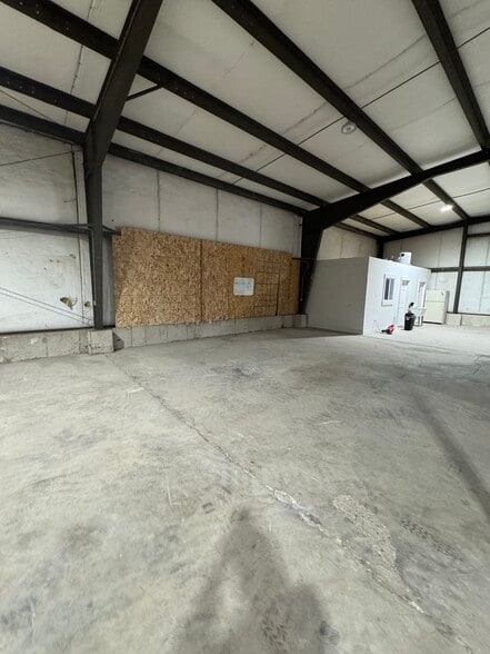 More Photos Of 1210 W 600 N, Logan Industrial For Lease