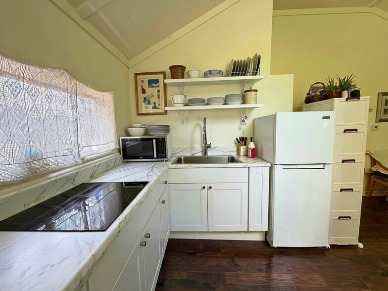 More Photos Of 53470 NY-30 Hwy, Roxbury Flex For Sale
