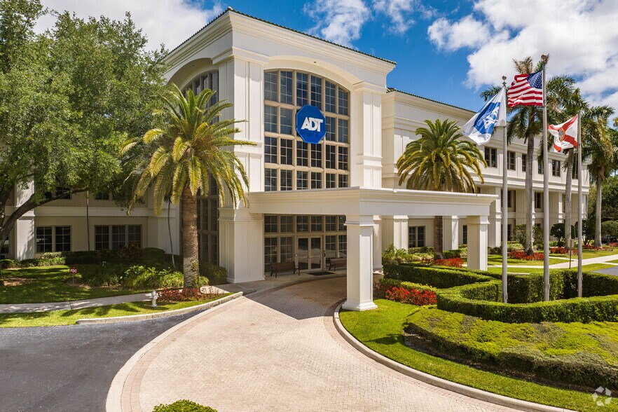 More Photos Of 1501 Yamato Rd, Boca Raton Office For Lease