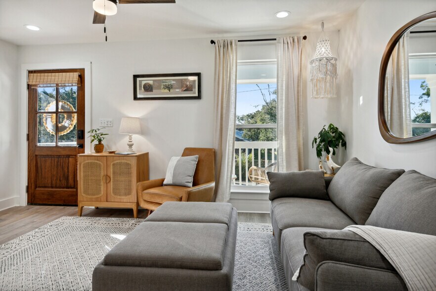 More Photos Of 437 Webster St, Bay Saint Louis Apartments For Sale