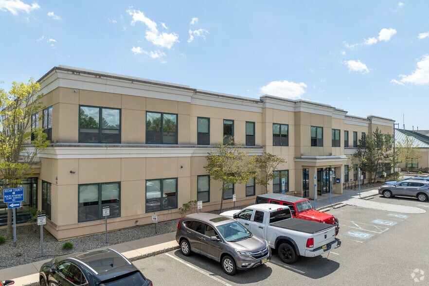 More Photos Of 333 Haywood Rd, Manahawkin Office For Sale