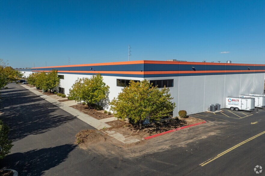 More Photos Of 3568 E Lanark St, Meridian Warehouse For Lease