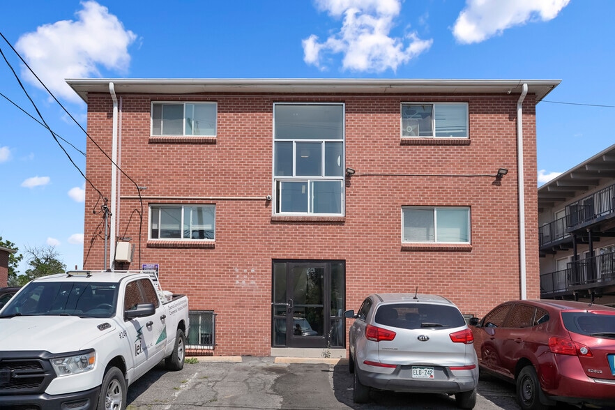 More Photos Of 1677 Geneva St, Aurora Apartments For Sale