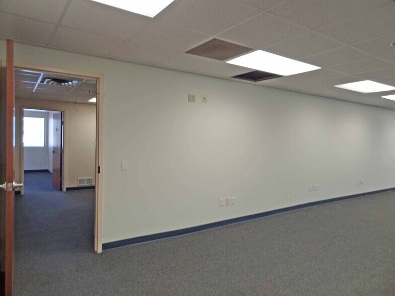 More Photos Of 1311-1319 Pineview Dr, Morgantown Medical For Lease