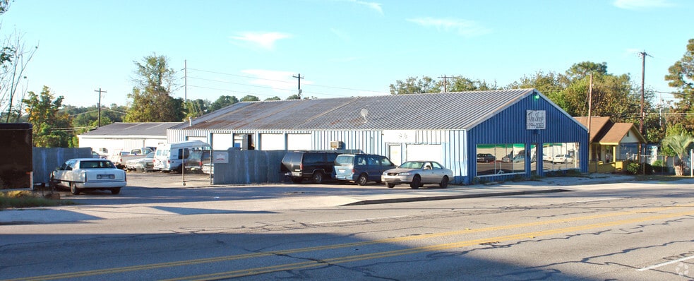 Primary Photo Of 1835 Augusta Rd, West Columbia Flex For Sale
