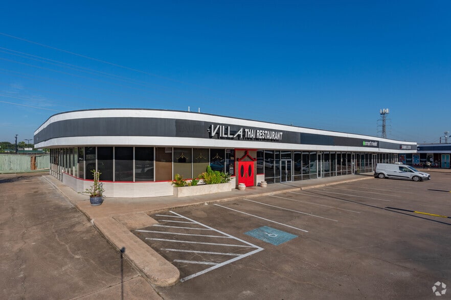 More Photos Of 1100 Wilcrest Dr, Houston Unknown For Lease