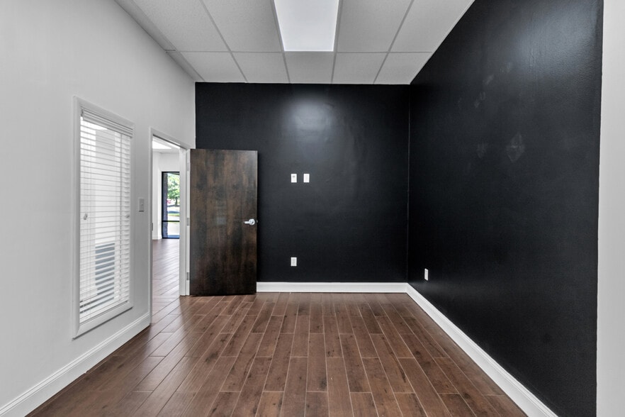 More Photos Of 2125 Beaver Ruin Rd, Norcross Unknown For Lease