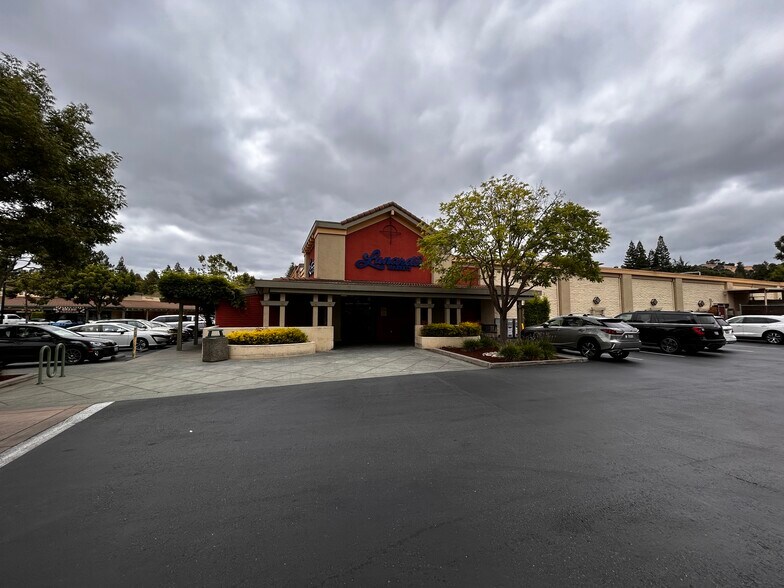 More Photos Of 1514-1600 Palos Verdes Mall, Walnut Creek Unknown For Lease