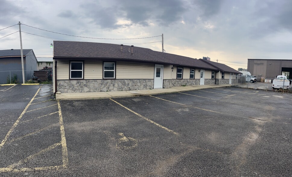Primary Photo Of 1112 Ulrich Ave, Louisville Office For Lease