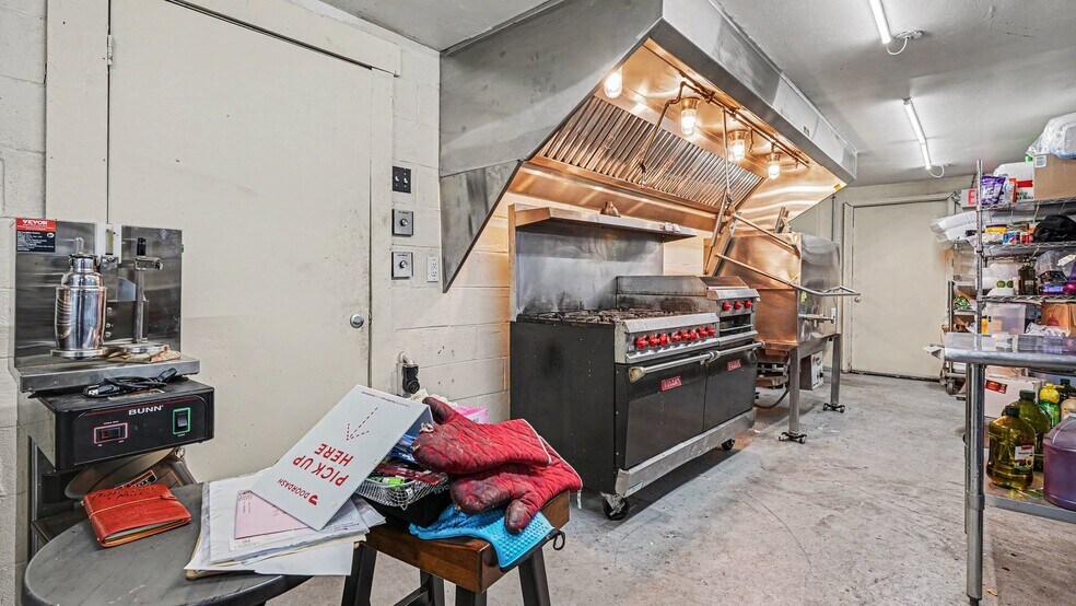 More Photos Of 430 #A 2nd Ave, Mayodan General Retail For Sale