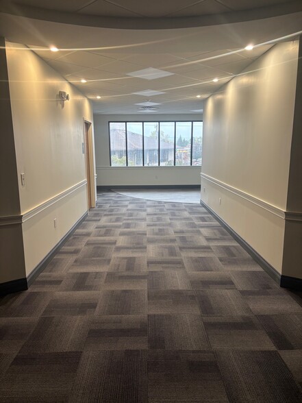 More Photos Of 1829 Maple Rd, Williamsville Medical For Lease