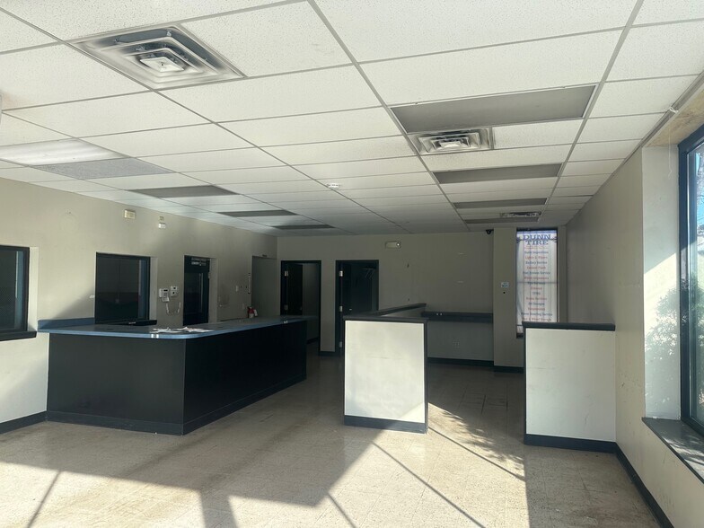 More Photos Of 120 Broadway St, Buffalo Auto Repair For Lease