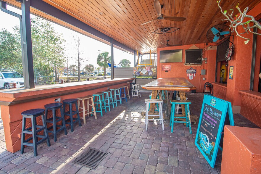 More Photos Of 130 Tamiami Trl, Punta Gorda Restaurant For Sale