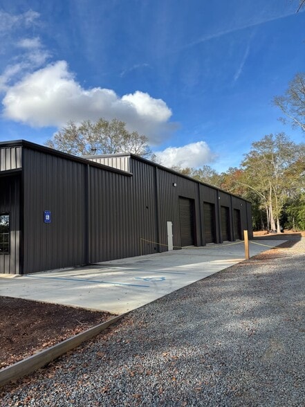 More Photos Of 1640 US Highway 84 W, Cairo Industrial For Lease