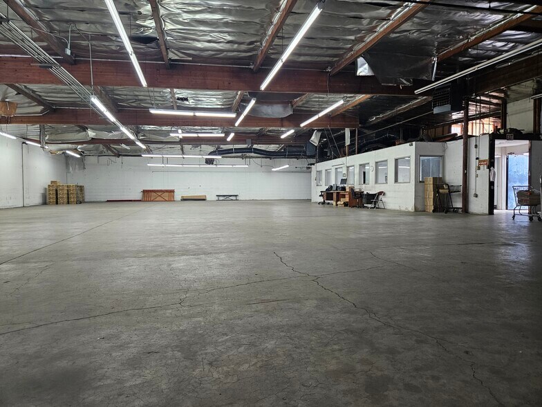 More Photos Of 777 Stanford Ave, Los Angeles Warehouse For Lease