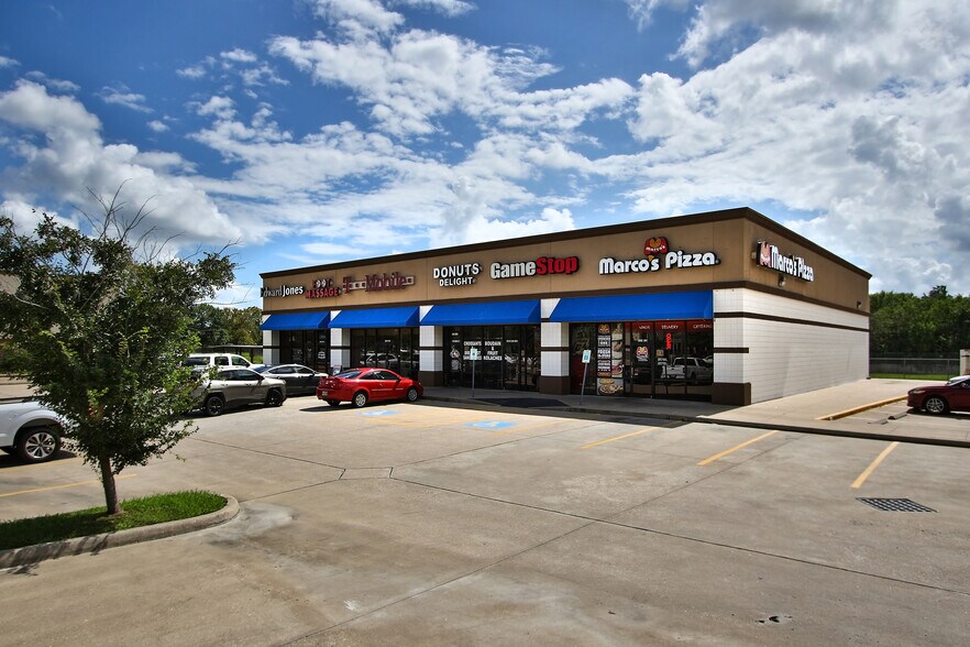 More Photos Of 1510 Broadway St, Pearland Storefront For Lease