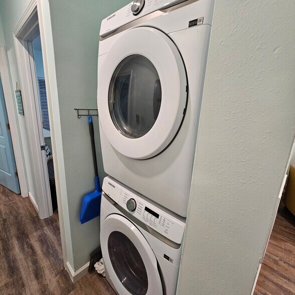 More Photos Of 1325 Broadway St, Rockport Apartments For Sale