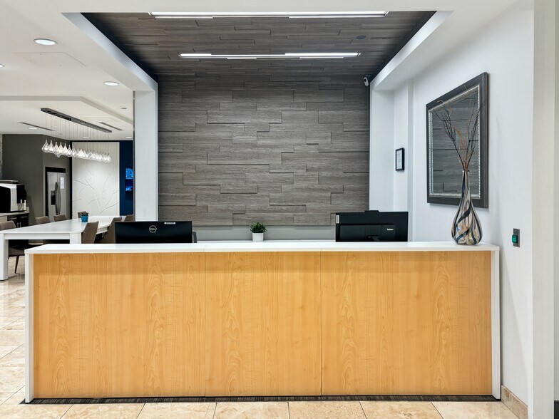 More Photos Of 7251 W Lake Mead Blvd, Las Vegas Coworking Space