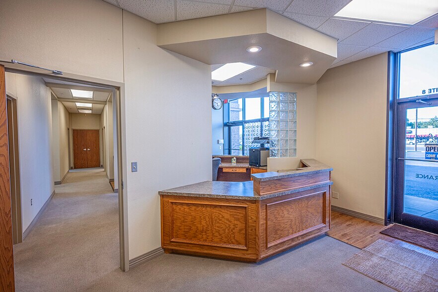 More Photos Of 3801 50th St, Lubbock Unknown For Lease