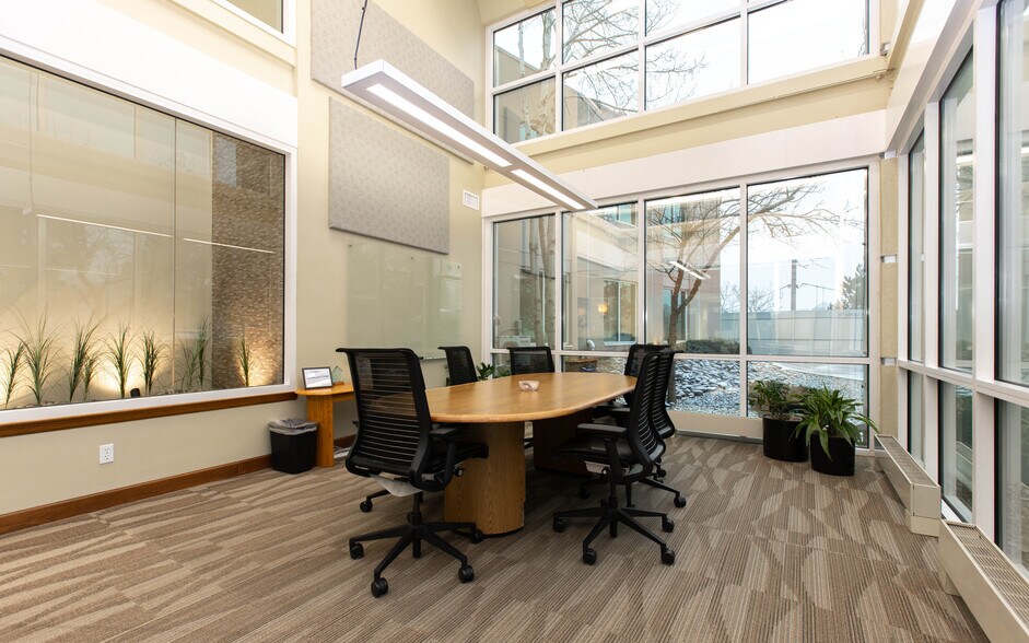 More Photos Of 15475 Gleneagle Dr, Colorado Springs Office For Sale
