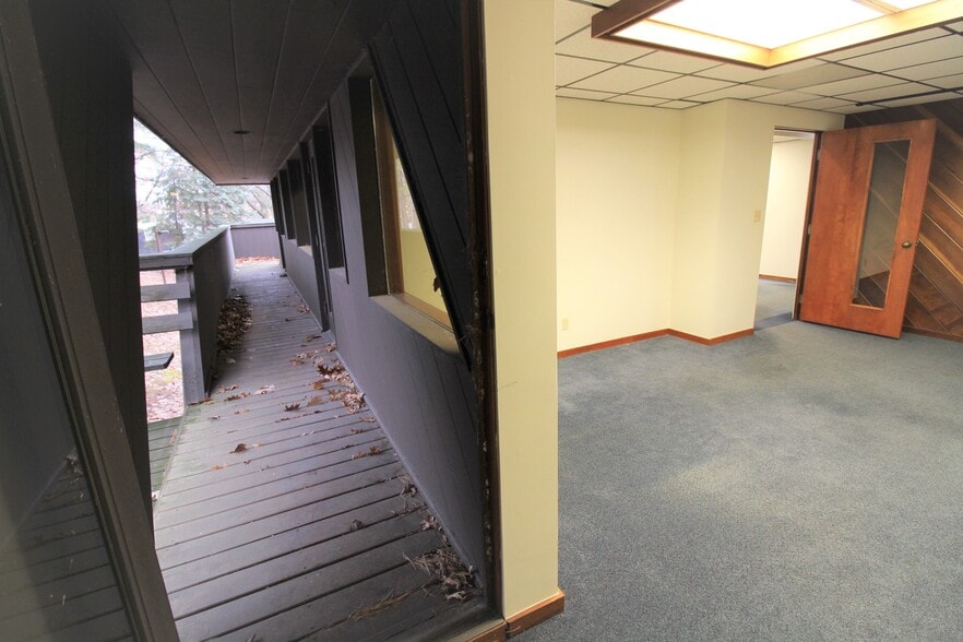 More Photos Of 201 E Seventeenth St, Traverse City Office For Lease