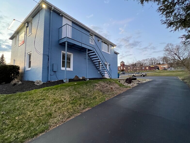 More Photos Of 4212 Old William Penn Hwy, Murrysville Medical For Sale