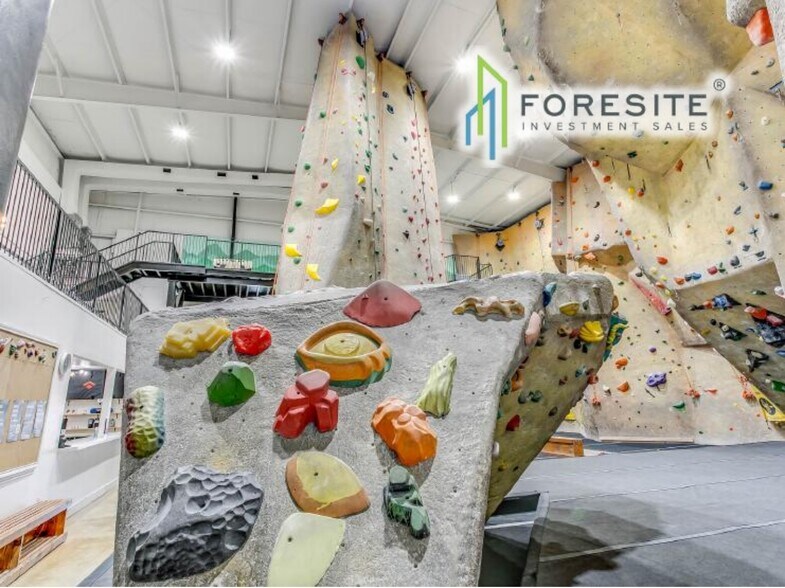 More Photos Of 325 Indian Trl, Harker Heights Industrial For Sale