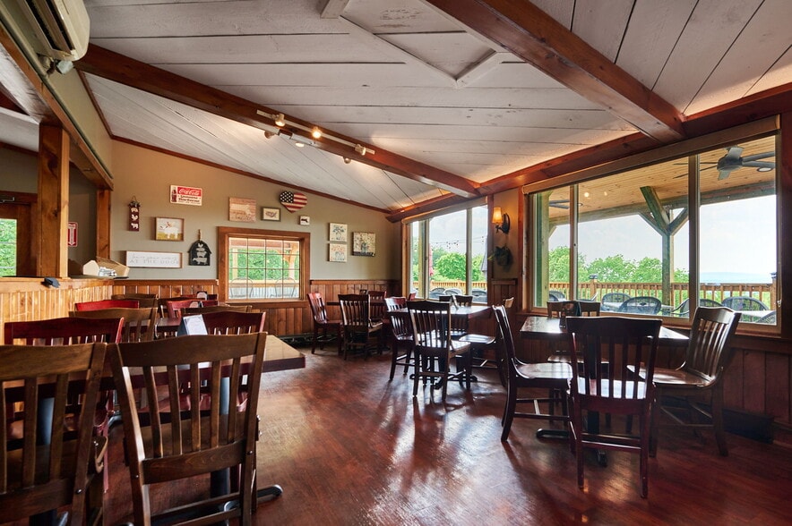 More Photos Of 100 Mountain Rd, Easthampton Restaurant For Sale