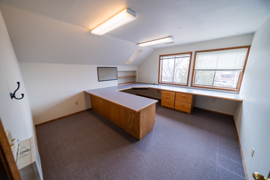 More Photos Of 110 W Dale Ave, Flagstaff Office For Sale