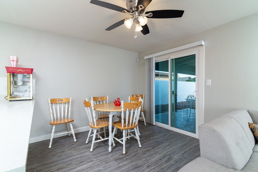 More Photos Of 515 W Pebble Beach Dr, Tempe Specialty For Sale