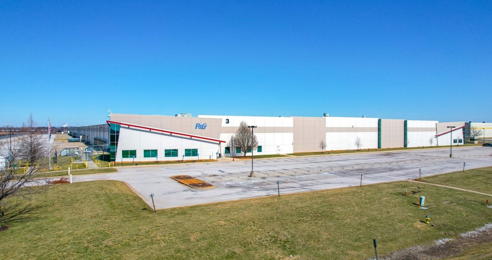 Primary Photo Of 3 Gateway Commerce Center Dr E, Edwardsville Distribution For Lease