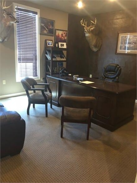 Primary Photo Of 1112 Nolan Trce, Leesville Office For Lease