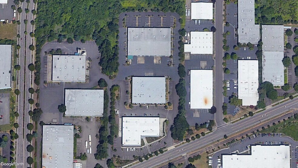 More Photos Of 12111 SW Herman Rd, Tualatin Manufacturing For Lease
