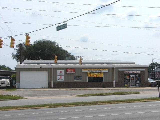 More Photos Of 4614 Rivers Ave, Charleston Service For Lease