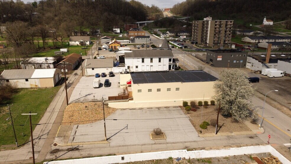 More Photos Of 630 Market St, Steubenville Office For Sale