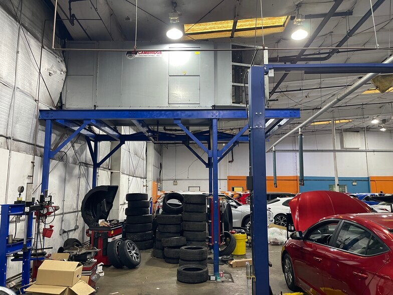 More Photos Of 9075-9125 Antique Way, Manassas Warehouse For Lease