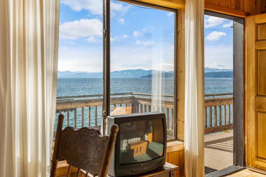 More Photos Of 7276 N Lake Blvd, Tahoe Vista Hotel For Sale