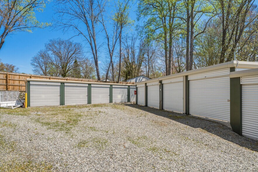More Photos Of 130 Oakland Hill Dr, Etowah Warehouse For Sale