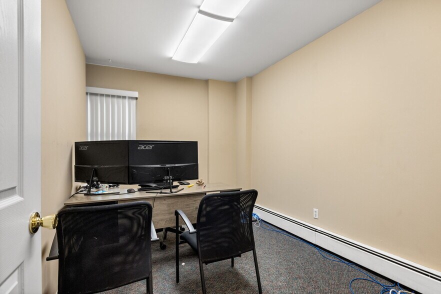 More Photos Of 131-135 Rt-304, Nanuet Freestanding For Sale