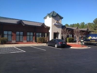 More Photos Of 302 Davis Grove Cir, Cary Self Storage For Lease