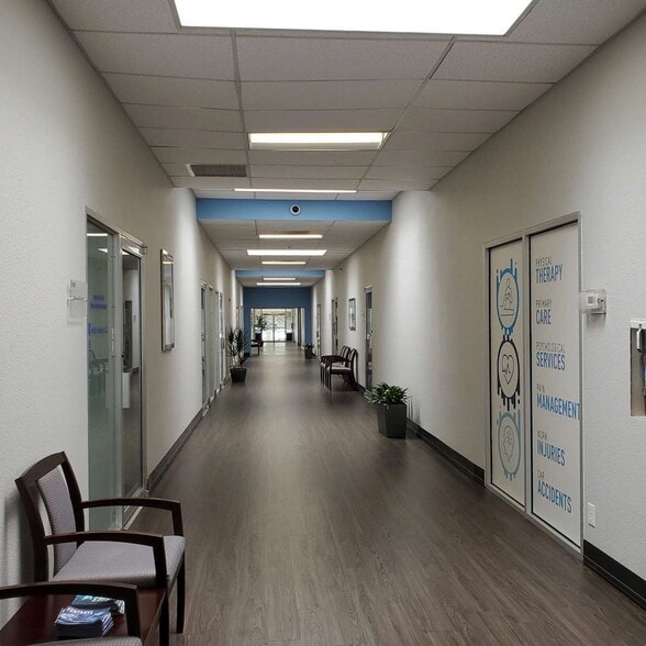 More Photos Of 801 W Road To Six Flags, Arlington Office For Lease