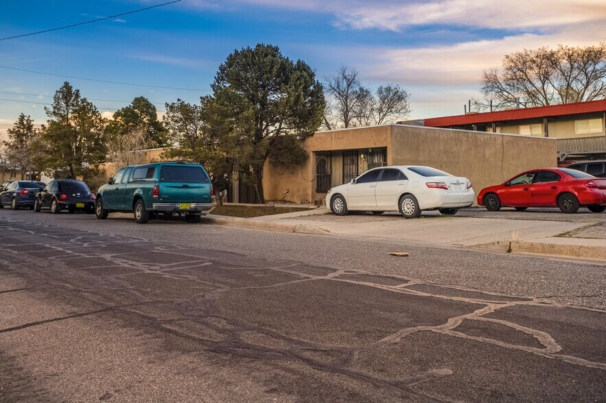 Primary Photo Of 3403 Anderson ave, Albuquerque Apartments For Sale