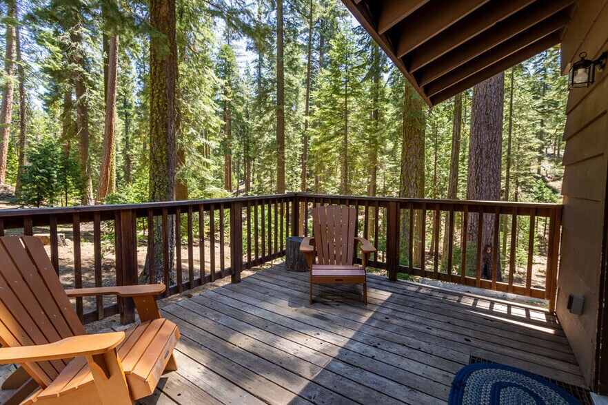 More Photos Of 500 Dodge Ridge Rd, Pinecrest Hotel For Sale