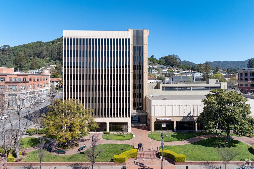 More Photos Of 1000 4th St, San Rafael Coworking Space