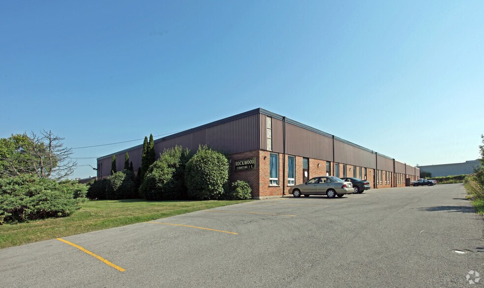 Primary Photo Of 895 Dillingham Rd, Pickering Warehouse For Lease