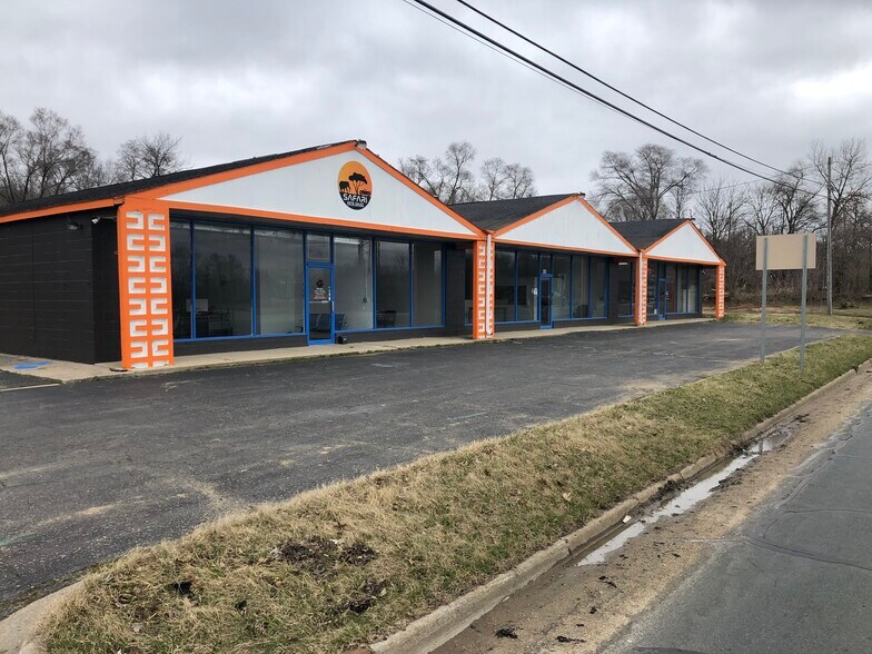 More Photos Of 3635 E Main St, Kalamazoo Storefront Retail Office For Sale