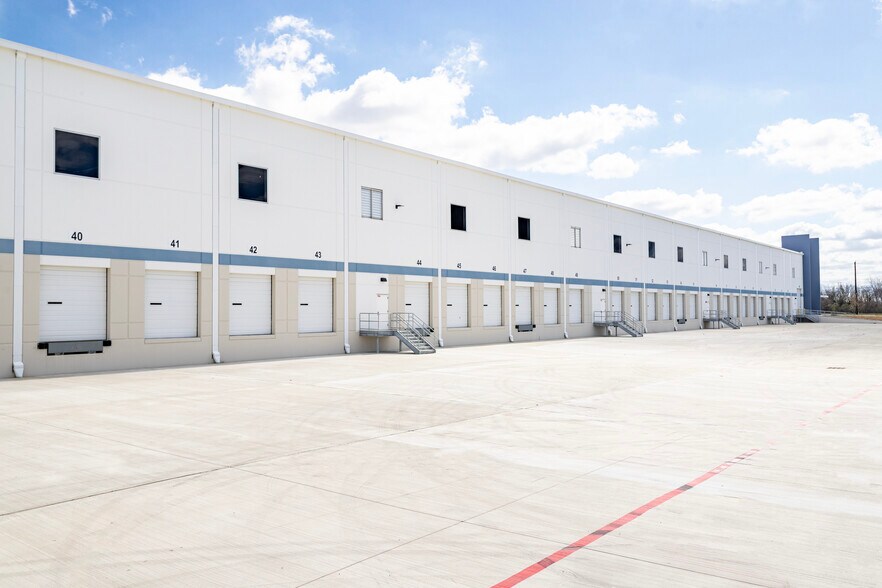 More Photos Of 3005 Highway 225, Pasadena Unknown For Lease